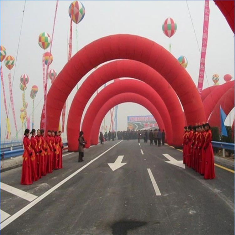 广东商场开业纯红拱门